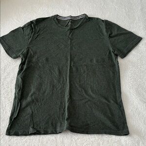 G.H. Bass & Co. Dark Green Men's Short Sleeve Tee